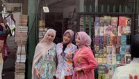 Jalan Pagi Berkebaya, Keliling Kota Sambil Belajar Sejarah