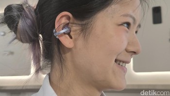 Ada juga Vivo Buds Clip, perangkat audi ringan berbobot 5,2 gram dengan kualitas suara mumpuni dan mendukung koneksi lintas ekosistem melalui fitur three-device connectivity.Foto: Fitraya Ramadhanny/detikINET