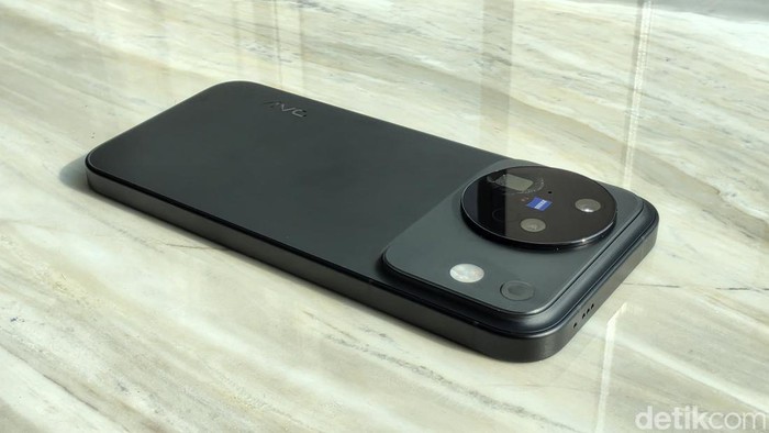 Vivo X500 Diluncurkan di China