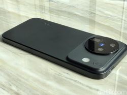Unboxing Vivo X500 di China, Kamera Canggih untuk Pengalaman Setara Pro