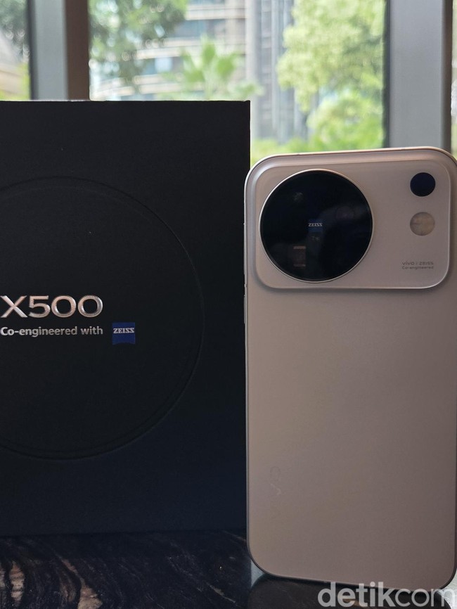 Unboxing Vivo X500 di China, Kamera Canggih untuk Pengalaman Setara Pro