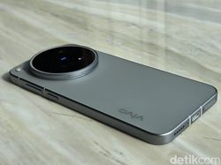 Menggenggam Vivo X500 Pro Max di Shanghai, Ada Telefoto 200 MP!