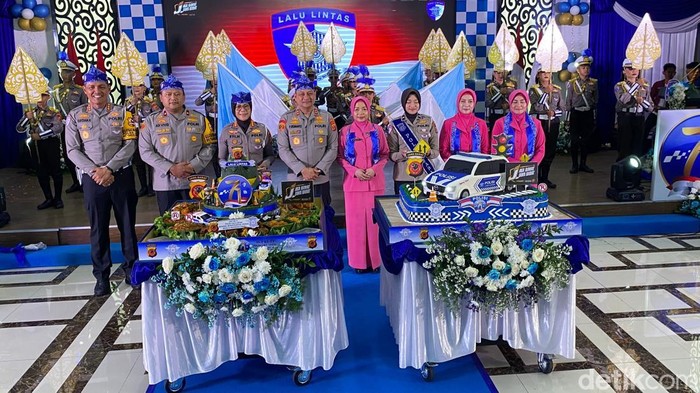 2 Aplikasi Jawara Lalu Lintas dan E-Ramchek Lodaya diresmikan Kapolda Jabar.