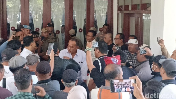Aksi adu mulut perwakilan cabor saat Musorkorlub Pemilihan Ketua KONI Kota Blitar