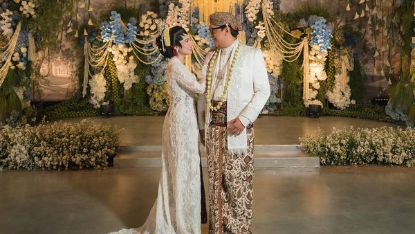 Kata Amanda Rigby Usai Dinikahi Andre Taulany