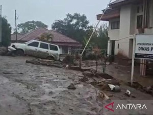 Kompleks Pemkab Solok Diterjang Banjir Bandang, Peralatan Kantor Hanyut