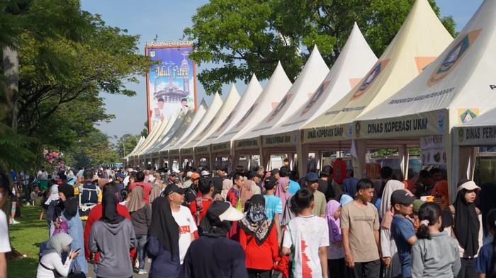 Car Free Day (CFD) Tegar Beriman, Cibinong,  Kabupaten Bogor