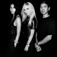 Donatella Versace Bangun Label Fashion Baru, Setahun Setelah Tinggalkan Versace