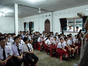 Green Policing Goes to School, Polisi di Riau Ajak Siswa SD Rawat Alam