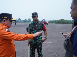 Al Haris Kerahkan ASN Pria Bantu Padamkan Karhutla di Jambi