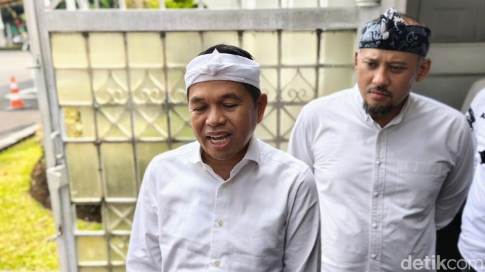 Gubernur Jawa Barat Dedi Mulyadi