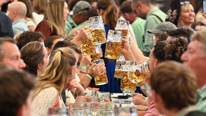 Hingar Bingar Oktoberfest, Festival Bir Terbesar di Dunia