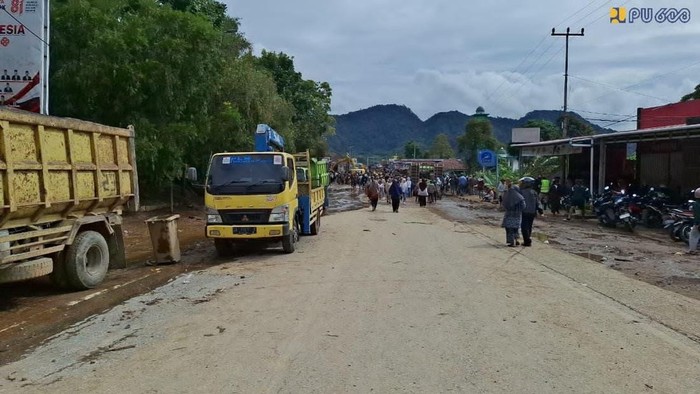 Jalan Solok-Padang