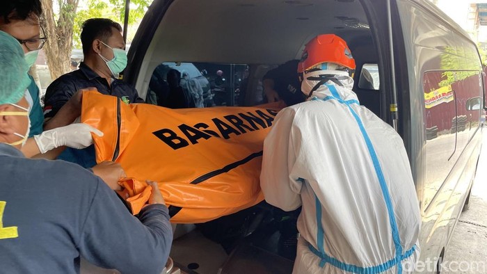 Jenazah korban KM Virgo tiba di Banjarmasin.