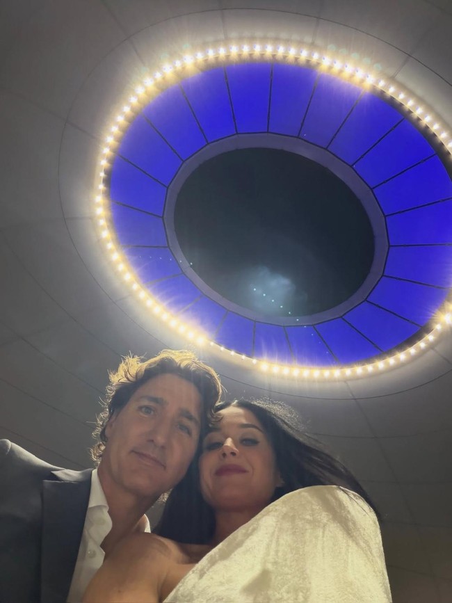 Momen Katy Perry Nikmati Lucas Museum Bareng Justin Trudeau
