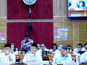Rp 23 T Dianggarkan untuk Alih Status Guru PPPK Paruh Waktu ke Penuh Waktu