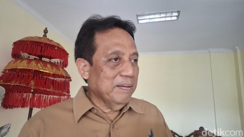 Kepala Balai Besar POM Denpasar, I Gusti Ngurah Bagus Kusuma Dewa dalam acara Focus Group Discussion: Obatku Aman, Masyaraatku Sehat di Balai Besar POM Denpasar, Selasa (22/9/2026). (Fabiola Dianira/detikBali)