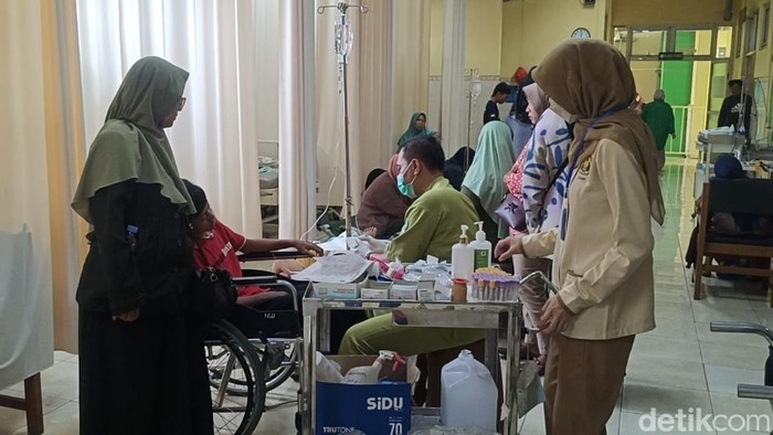 Warga diduga keracunan makanan tambahan Posyandu di Batang, Selasa (22/9/2026).