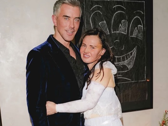 Marianne Flippo dan Gregg Starr