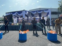 Pengiriman Jutaan Batang Rokok Ilegal-9 Ton Pupuk Ilegal Digagalkan TNI AL