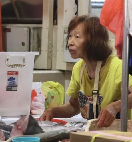 Senggol Lapak Daging Bilang Tak Segar, Penjual Ikan Ini Didenda Rp28 Juta!