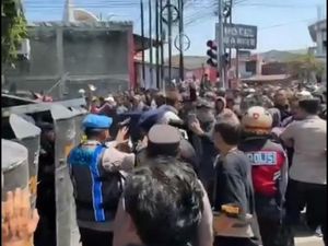 Video: Pemicu Bentrokan Massa Pesilat dan Polisi di Madiun