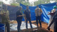 Polisi Ekshumasi Jasad Pria 60 Tahun di Bogor, Ternyata Korban Pembunuhan