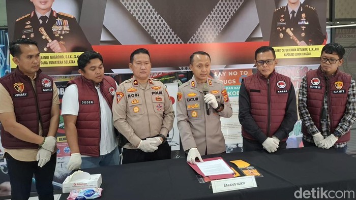 Polisi saat merilis kasus narkotika di Lubuklinggau
