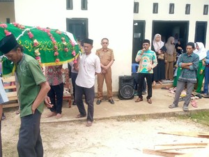Siswa SD di Lampung Tengah Meninggal Usai Tersedak Kelengkeng Menu MBG