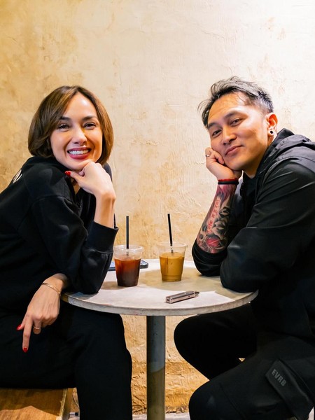 Foto Perjalanan Cinta Sara Wijayanto-Demian, 12 Tahun Bersama Kini Resmi Cerai