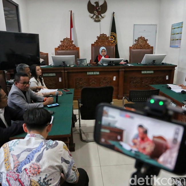 Sidang Praperadilan Silmy Karim vs KPK Digelar, Bahas Penyitaan