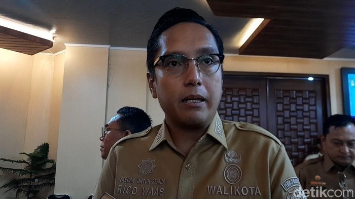 Wali Kota Medan Rico Waas