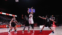 Viral Atlet Basket China Zhang Ziyu Berpostur 2,23 Meter, Kok Bisa Setinggi Itu?