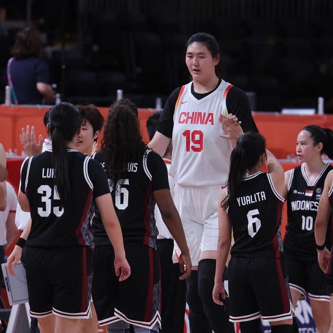 Berpostur 223 Cm, Zhang Ziyu Gulung Tim Basket RI di Asian Games 2026
