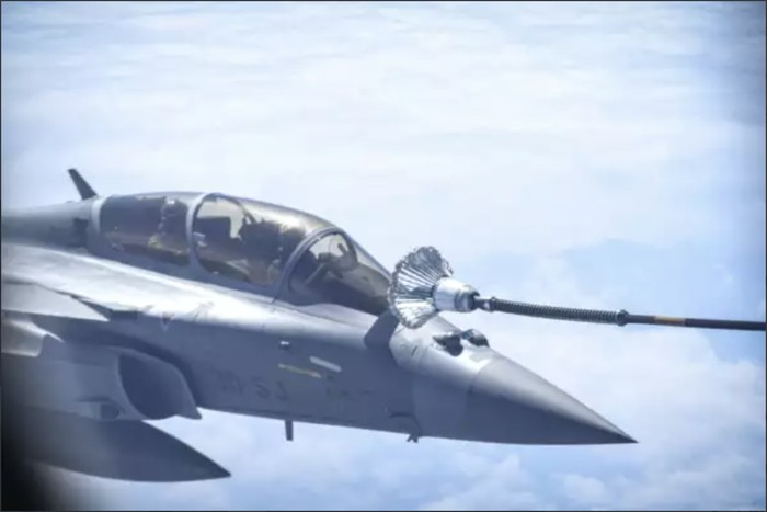 Air to air refuelling jet tempur Rafale di Latma Pegase 2026