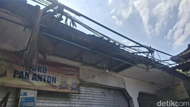 Beberapa fasilitas di Pasar Kuta II rusak dikeluhkam pedagang, Rabu (23/9/2026). Beberapa fasilitas di Pasar Kuta II rusak dikeluhkam pedagang, Rabu (23/9/2026).