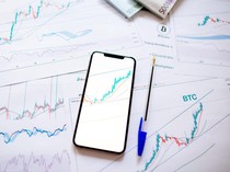 Simak Rekomendasi Saham Hari Ini Saat IHSG Loyo