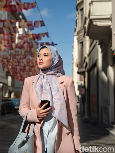 Buttonscarves perkuat ekspansi ke Turki, koleksi hijab elegan yang dihidupkan melalui miniseri drama Buttonscarves perkuat ekspansi ke Turki, koleksi hijab elegan yang dihidupkan melalui miniseri drama