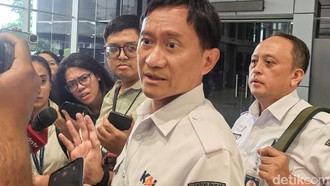 Bos KAI Buka-bukaan Dampak Utang Kereta Cepat ke Perusahaan