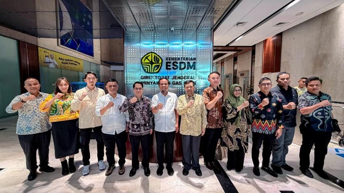 Gubernur Sulsel Andi Sudirman berhasil renegosiasi PI migas.