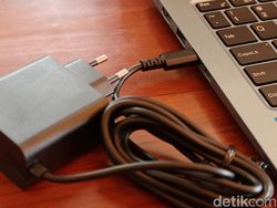 Melihat Infinix Xbook 14 Neo, Laptop 1,2 Kg Harga Rp 7,9 Juta