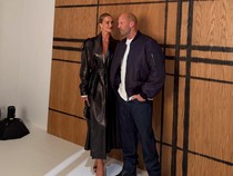 Saat Jason Statham Digandeng Rosie Huntington-Whiteley ke Acara Fashion