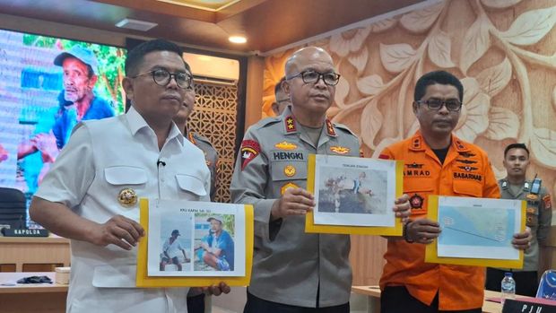 Konferensi pers terkait identifikasi jenazah rombongan jurnalis yang hilang saat meliput erupsi Gunung Anak Krakatau Konferensi pers terkait identifikasi jenazah rombongan jurnalis yang hilang saat meliput erupsi Gunung Anak Krakatau