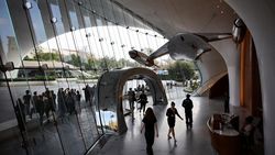 Menjelajah Lucas Museum, Dari Seni Komik hingga Kisah Star Wars