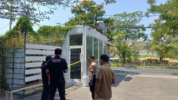 Penemuan mayat purnawirawan TNI di Surabaya Penemuan mayat purnawirawan TNI di Surabaya
