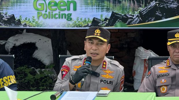 Polda Riau membongkar pabrik arang ilegal dari mangrove di Pulau Rupat dan menyita 114 ton arang siap jual Polda Riau membongkar pabrik arang ilegal dari mangrove di Pulau Rupat dan menyita 114 ton arang siap jual, Rabu (23/9/2026)..