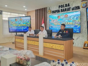 WN China Buru Penyu di Raja Ampat Jadi Tersangka-2 Rekannya DPO
