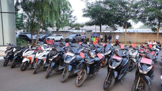 Polres Metro Tangerang Kota menangkap 38 tersangka kasus curanmor dan menyita 33 unit motor