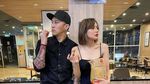 Pose Cantik Sara Wijayanto di Kafe, Minum Kopi hingga Makan Cake