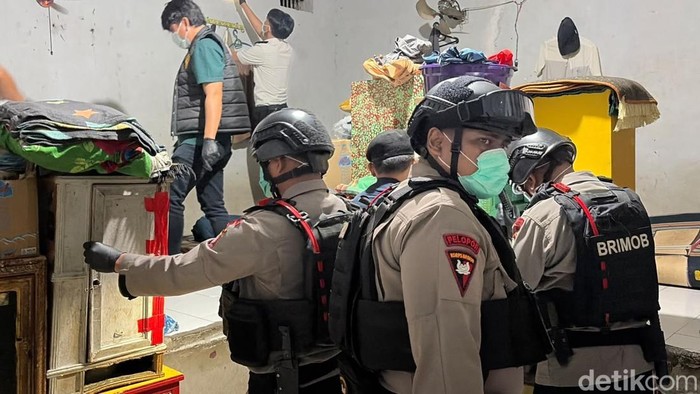Tim gabungan melakukan sidak di Lapas Parepare.